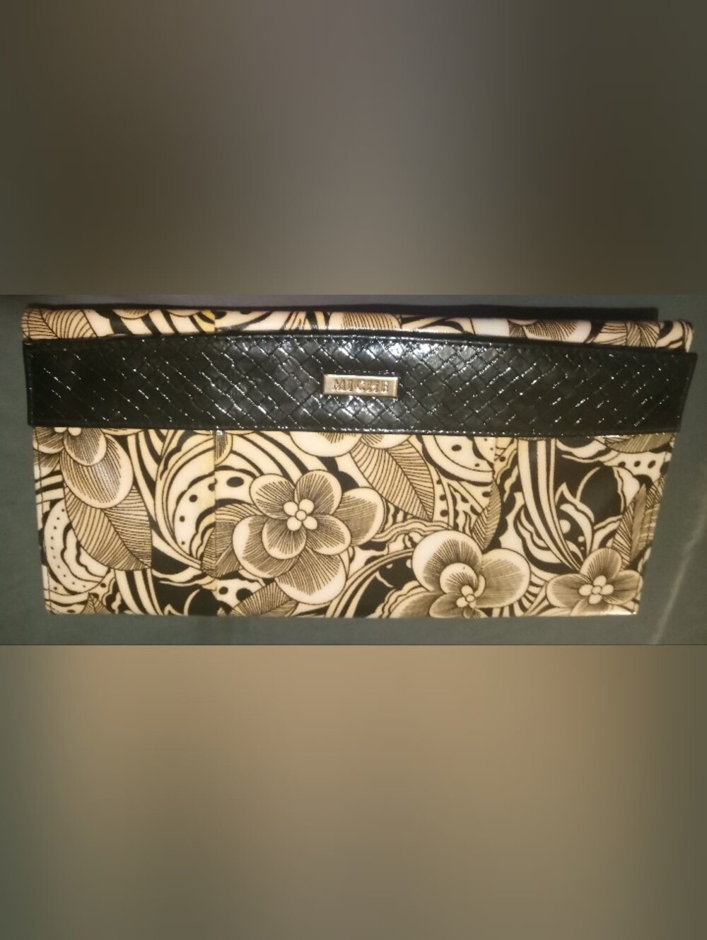 MICHE Leila Classic Shell Cover August 2010 Floral Magnetic Purse Wrap NWOT